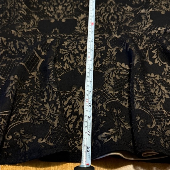 Witchy Lacey look, Black and Beige Patterned Tank Top with Peplum Sz M - Picture 5 of 5